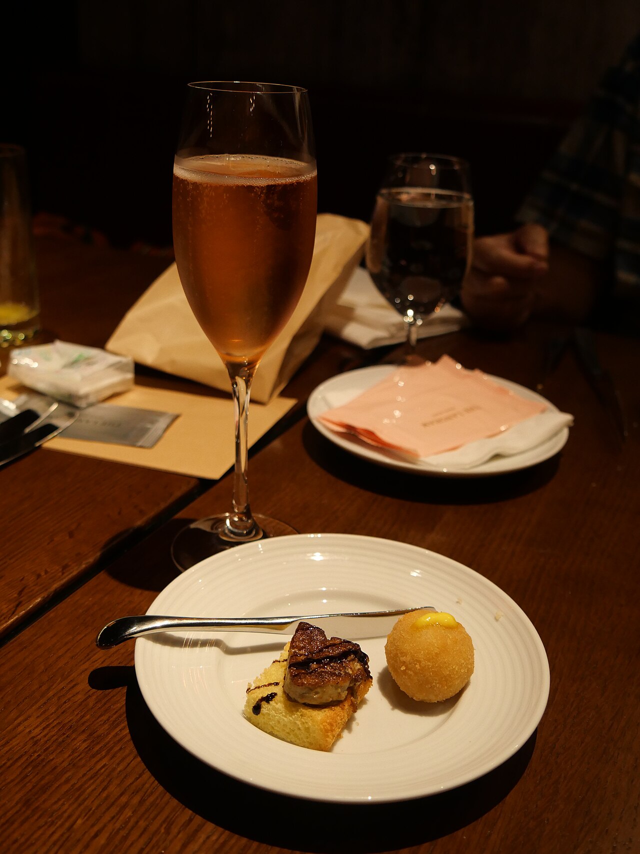 Cheese ball (hors d'oeuvre)