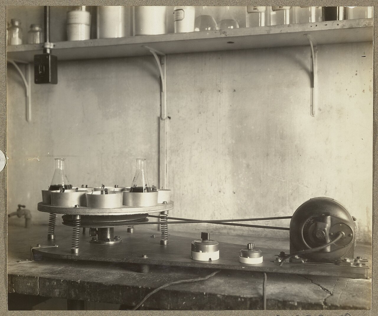 Combination plate