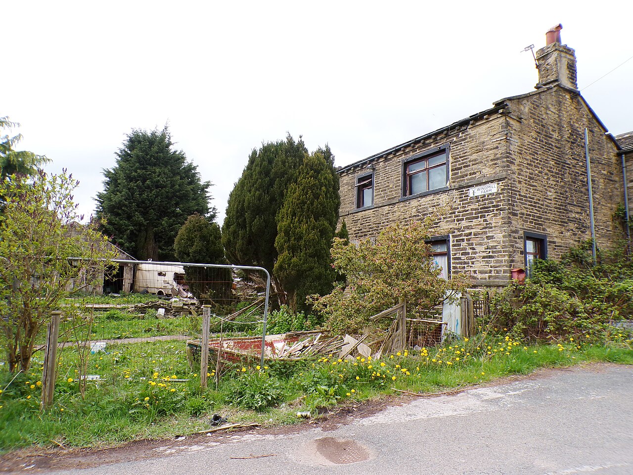 Farmhouse at Windmill Farm, Burned Road, Shelf