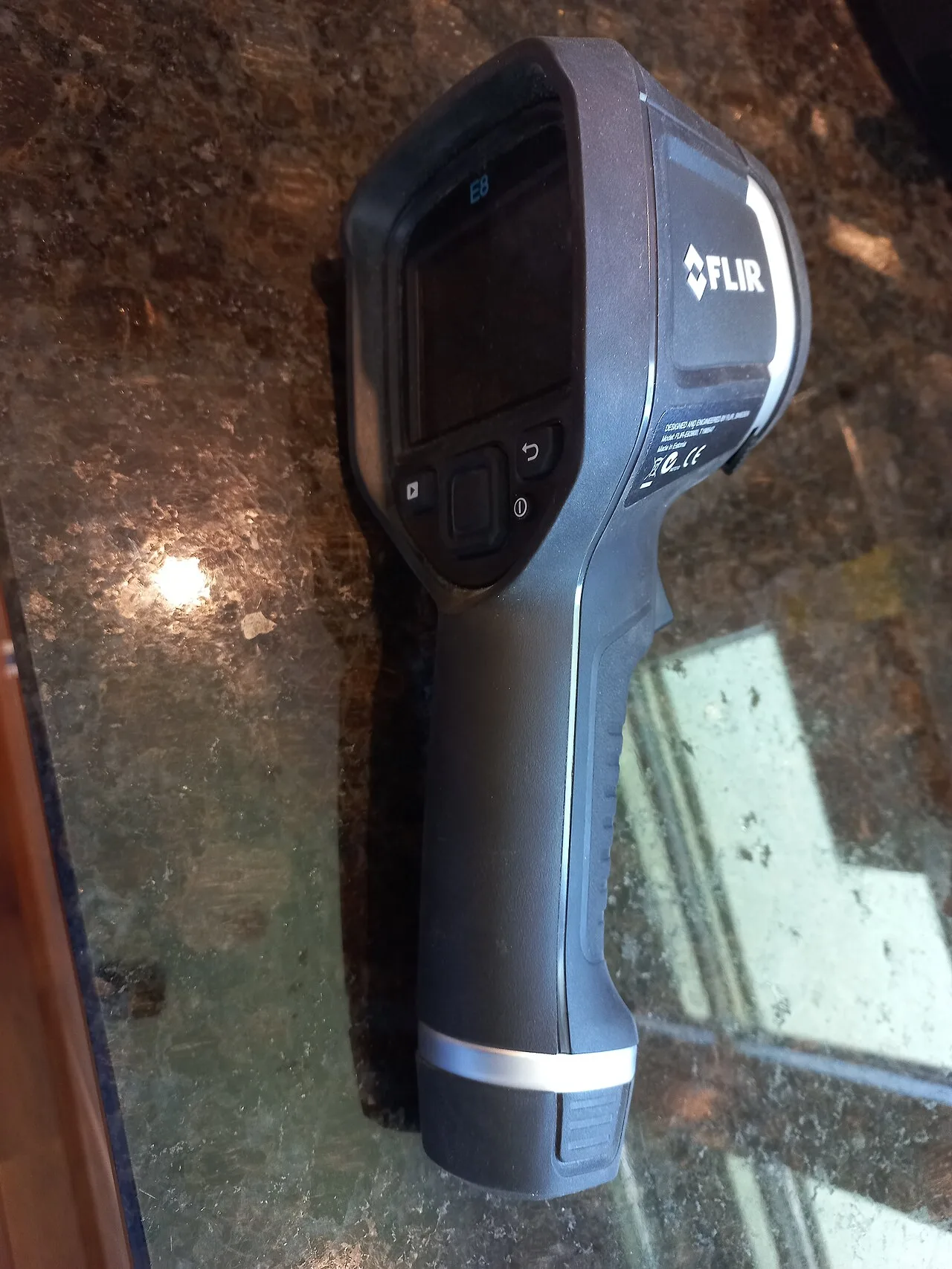 Thermographic camera