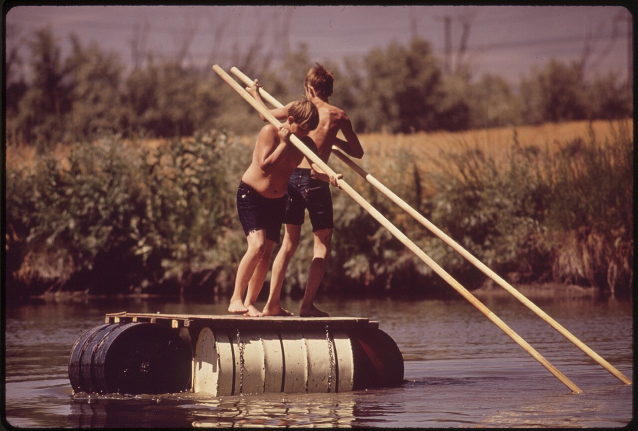 BARREL RAFT ON THE SOUTH PLATTE RIVER - NARA