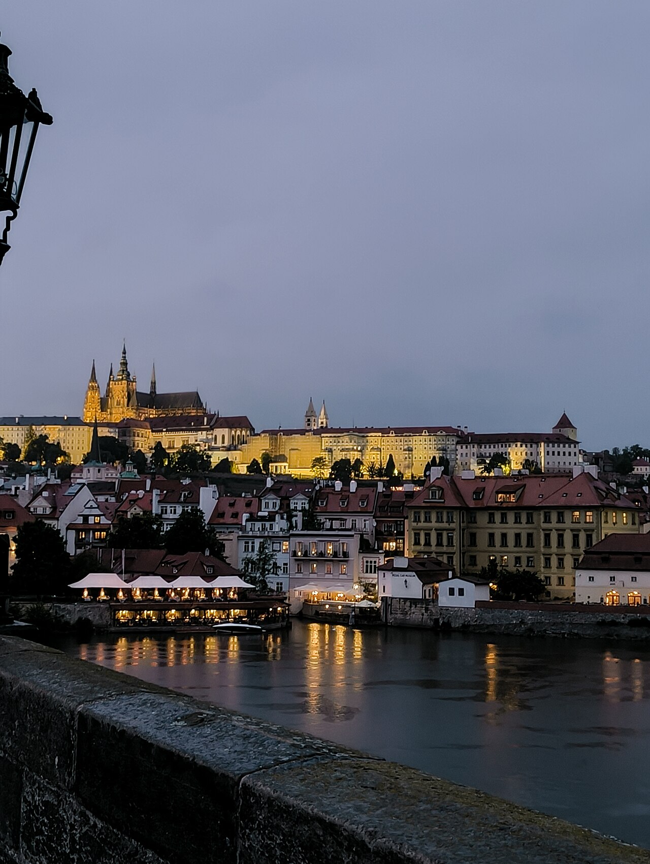 Charles Bridge - BugWarp