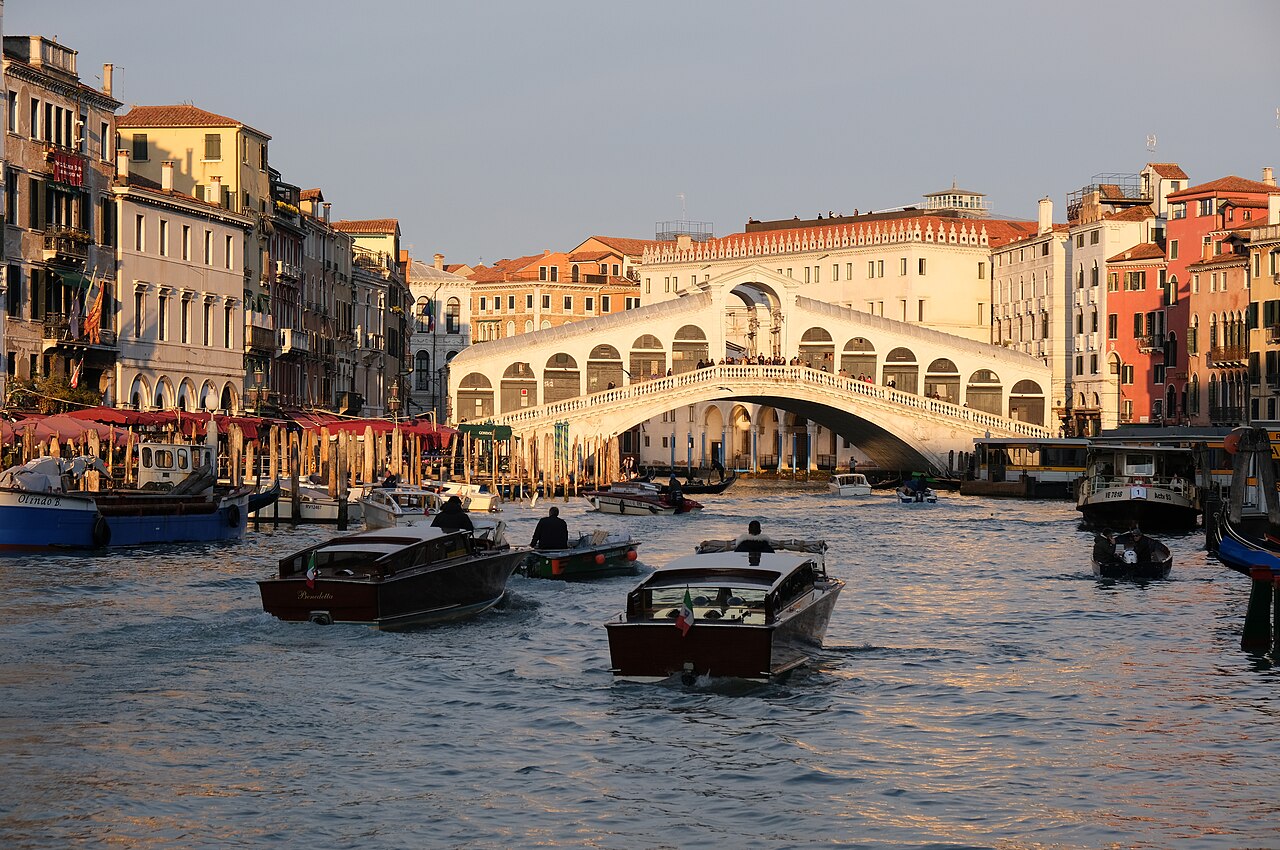 Ponte di Rialto Venice 1