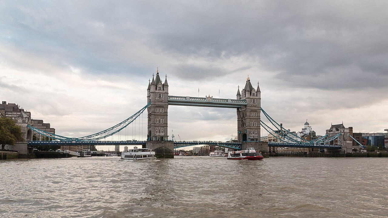 London, Tower Bridge -- 2016