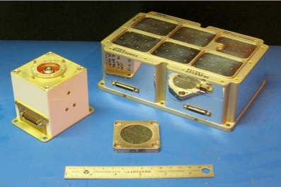 Alpha particle X-ray spectrometer