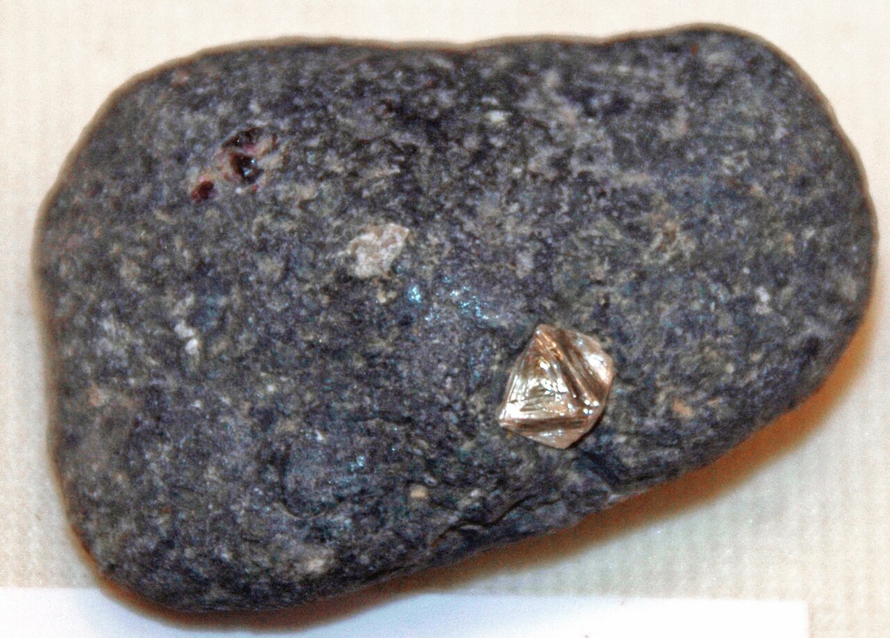 Canadian pipe mine