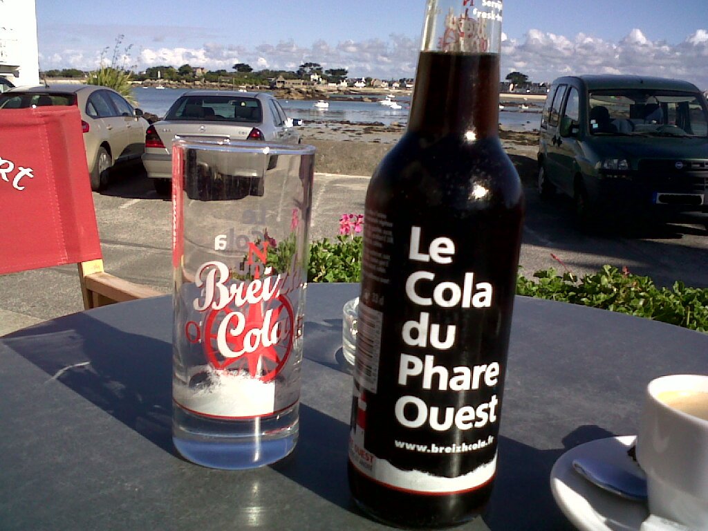 Cola (band)