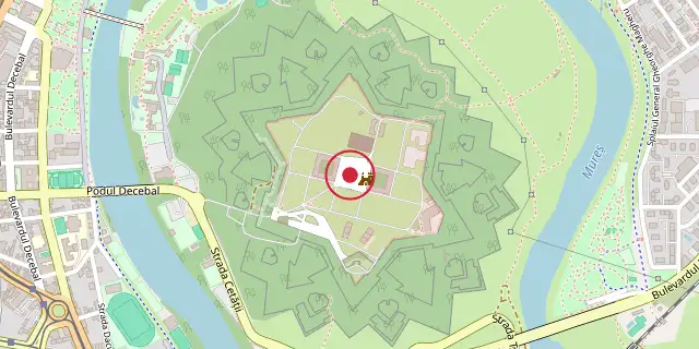 Street map of the area around Fortress of Arad; the red dot marks 46°10′16″N 21°19′55″E