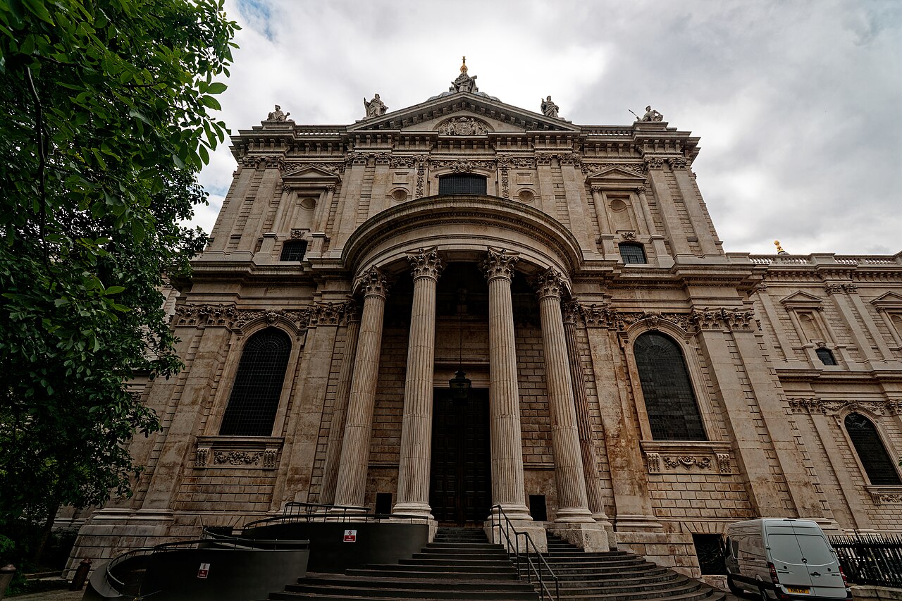 London - St. Paul's Churchyard - Cathedral Steps - View South on St Paul's Cathedral 1697 by Sir Christopher Wren