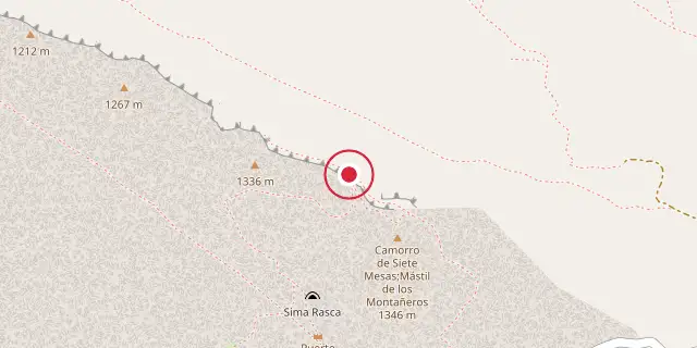 Street map of the area around El Torcal de Antequera; the red dot marks 36°57′50″N 4°32′46″W
