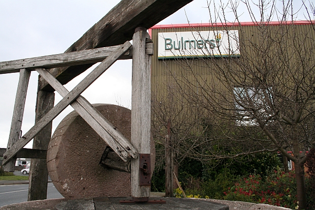 Cider Press Outside Bulmers Cider - geograph.org.uk