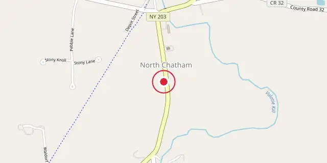 Street map of the area around Cider mill (North Chatham Historic District); the red dot marks 42°28′16″N 73°37′55″W