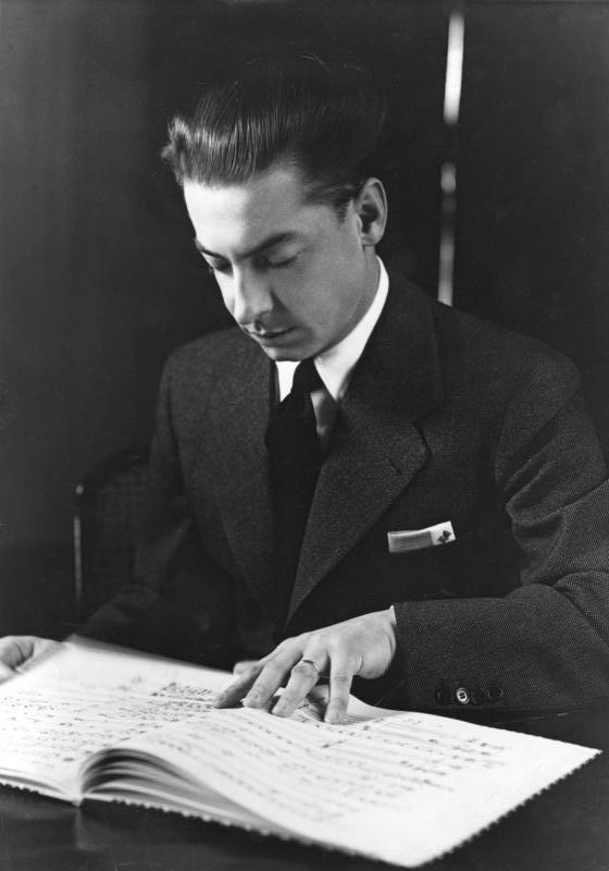 Bundesarchiv Bild 183-S47421, Herbert von Karajan