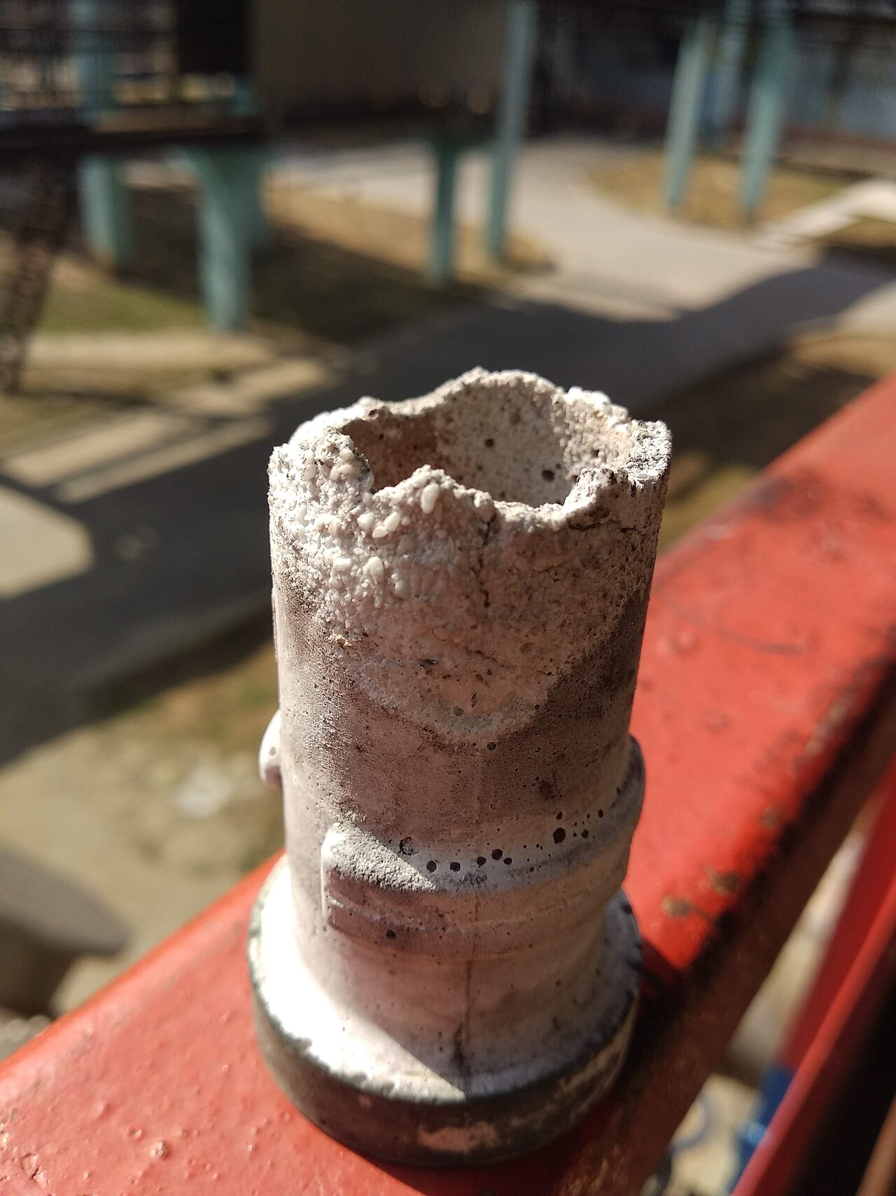 Breakdown of a ceramic tube