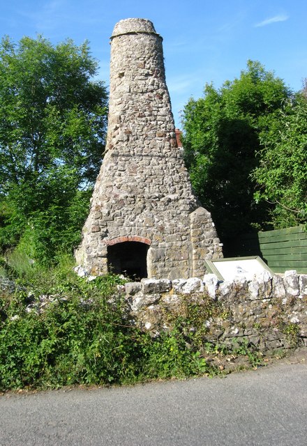 Carew Chimney ("Flemish chimney") - geograph.org.uk