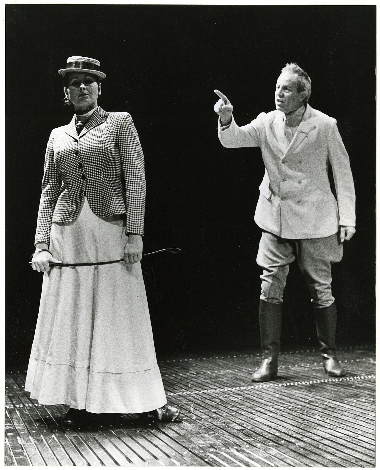 De Nieuwe Komedie geeft de première van 'Toppen van Geluk' (Caryl Churchill) in het Theater aan de Haven, Westduinweg