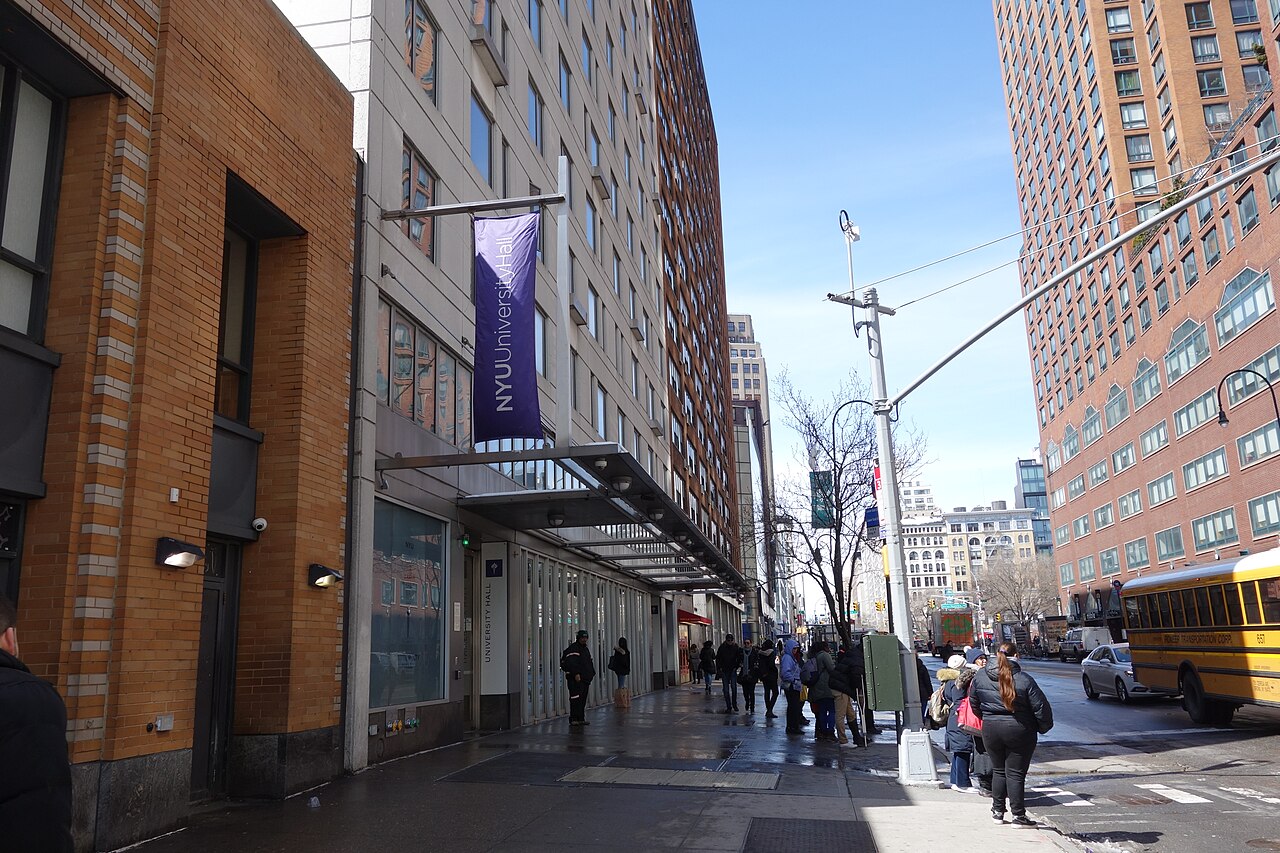 14th St Irving Place td (2018-03-22) 08 - NYU University Hall