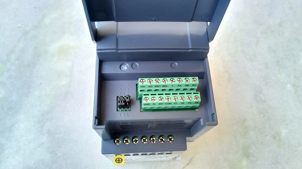 Sub-Micro AC Drive
