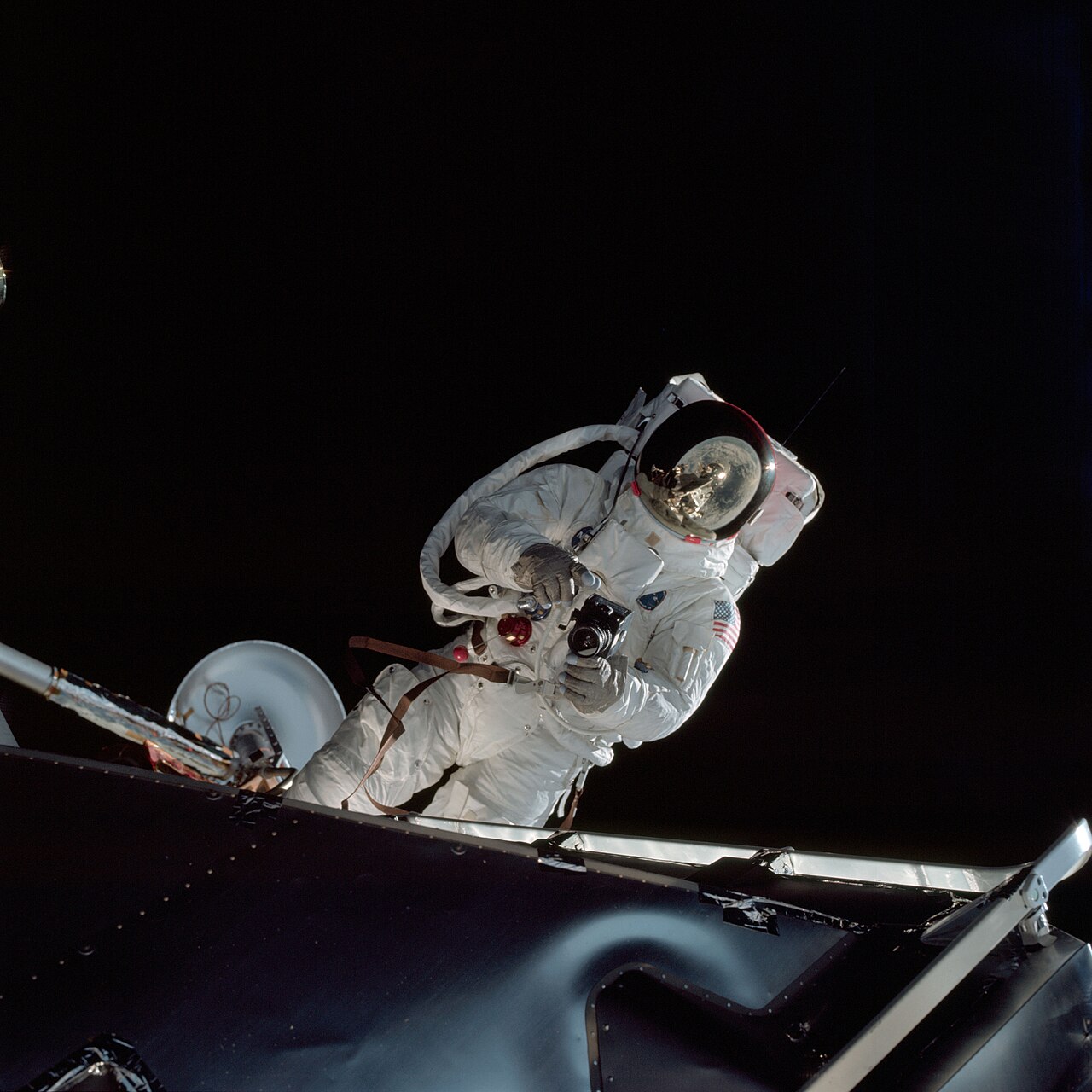 Commercial Lunar Mission Support Services