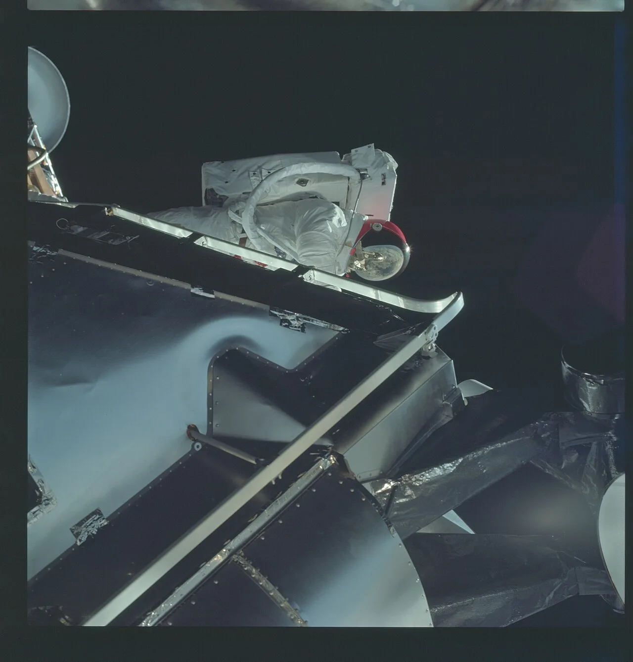 Commercial Lunar Mission Support Services