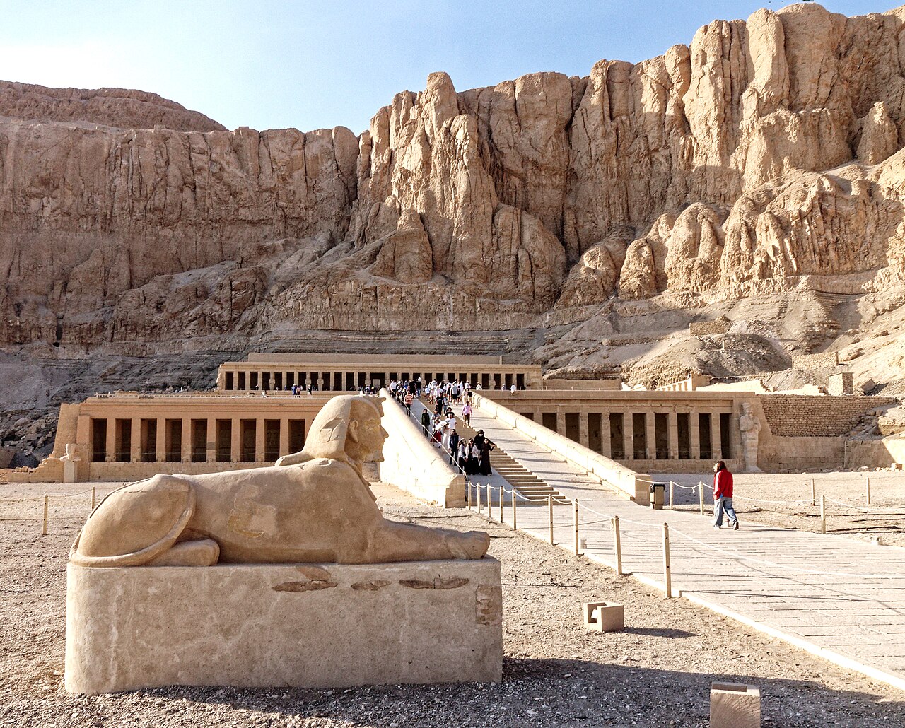 "Millionenjahrhaus" - Totentempel der Hatshepsut.