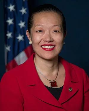 Tho Bella Dinh-Zarr