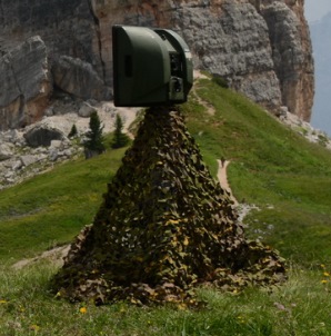 Italian Army - 41st Regiment "Cordenons" operator launching a RQ-11 Raven drone in the Dolomites (RSCB Ranger Selex ES Radar)