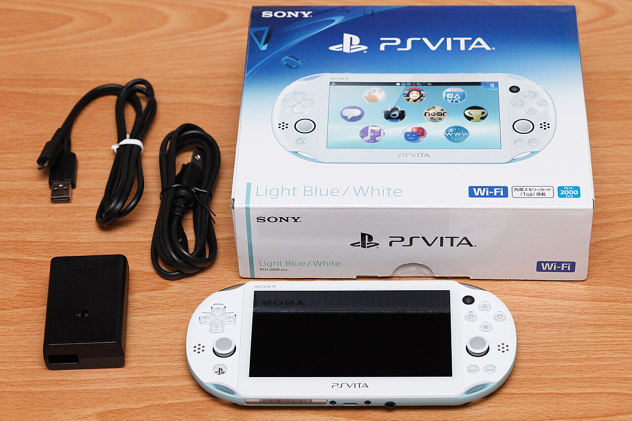 PlayStation Vita PCH-2000 white and accessories