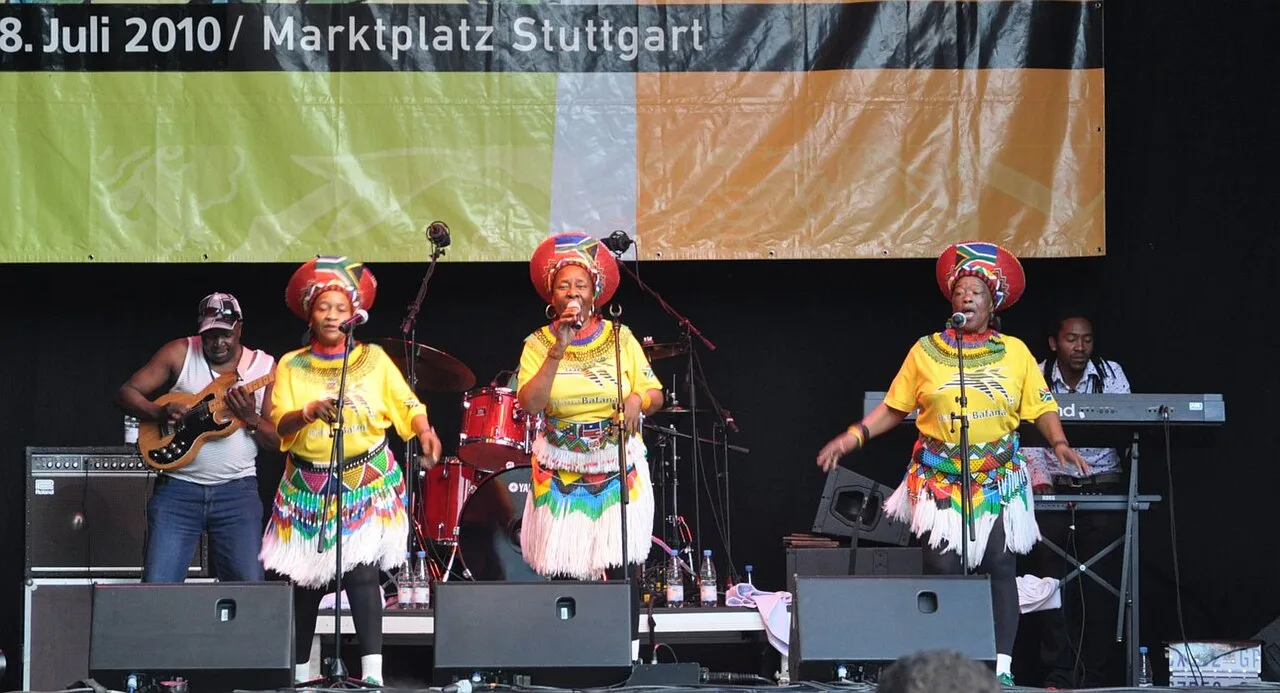 Mahotella Queens