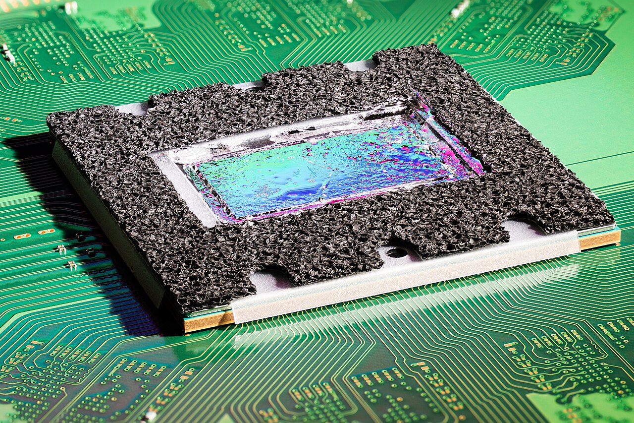 AMD@7nm@Zen2 RDNA APU@Oberon@PlayStation5@100-000000189 9JF8970V00437 S - - ZS-retouched-3