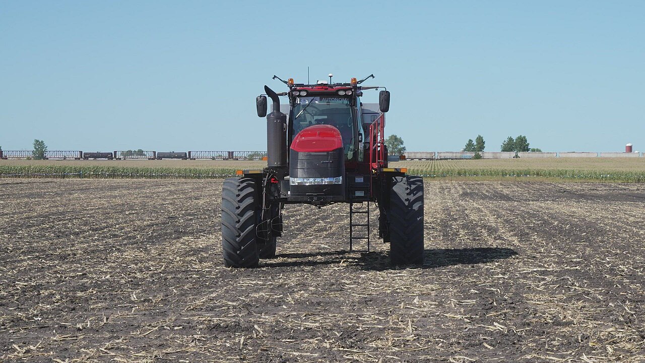 Driverless tractor
