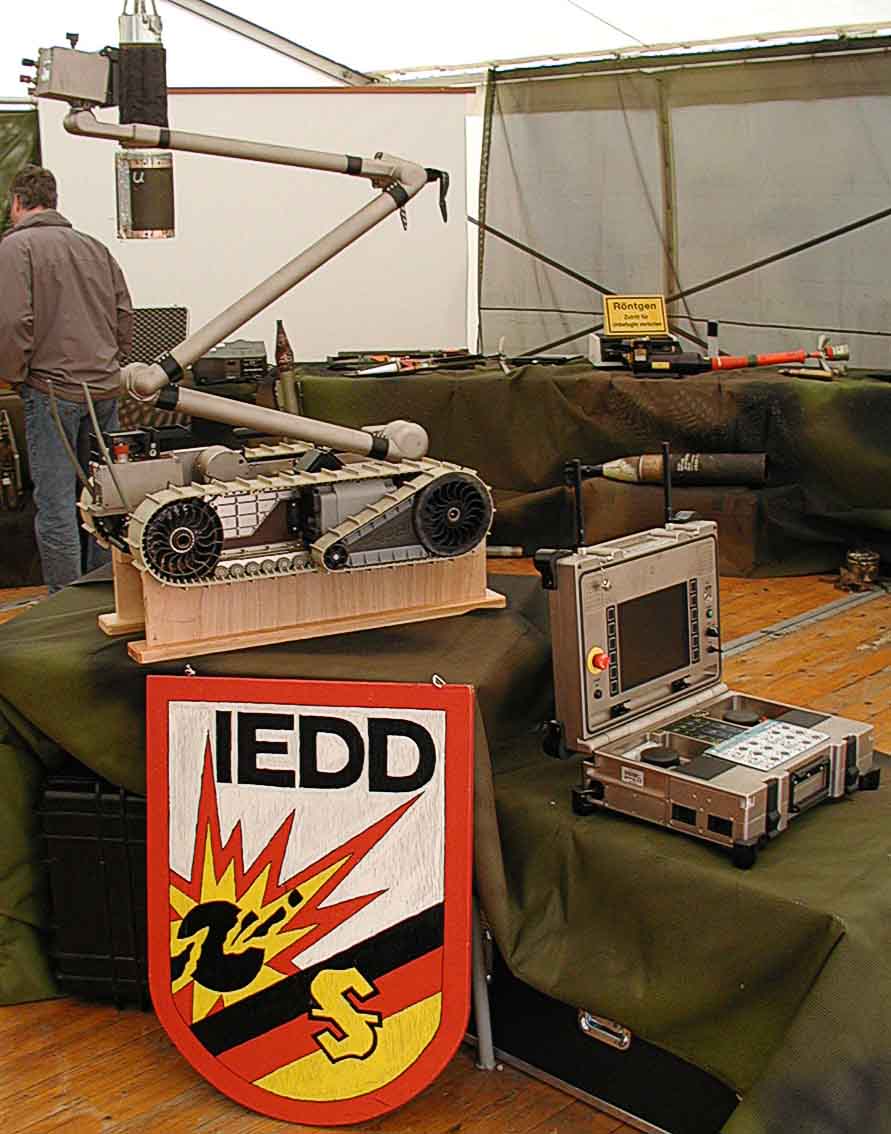 Unmanned ground vehicle