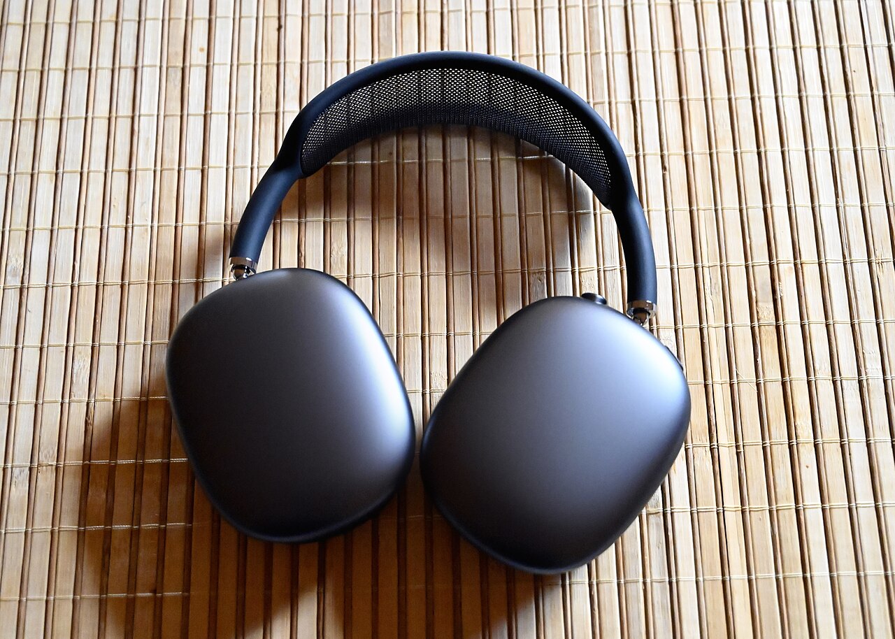 Apple headphones