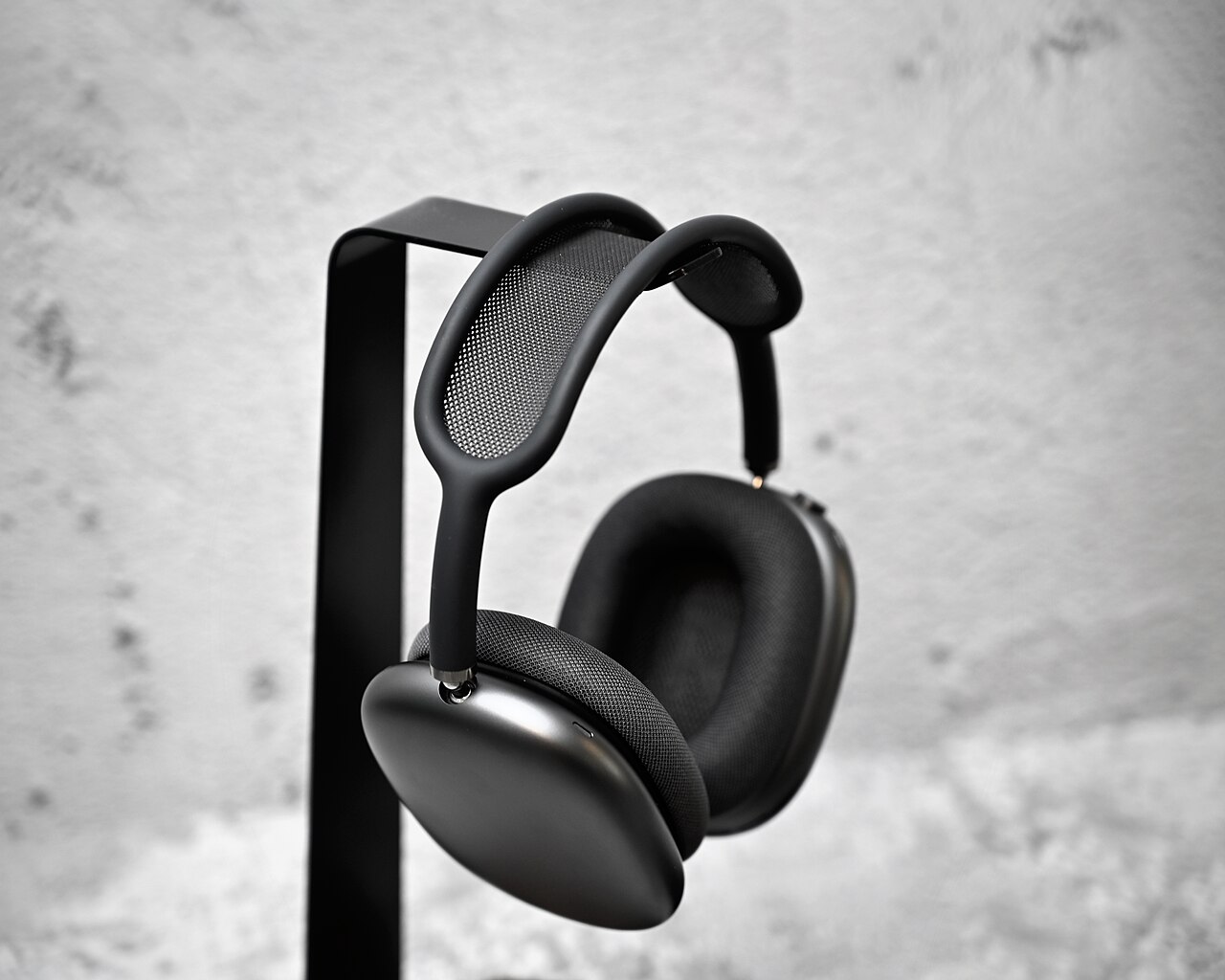 Apple headphones