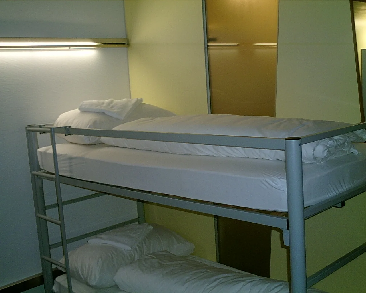 Bunk bed