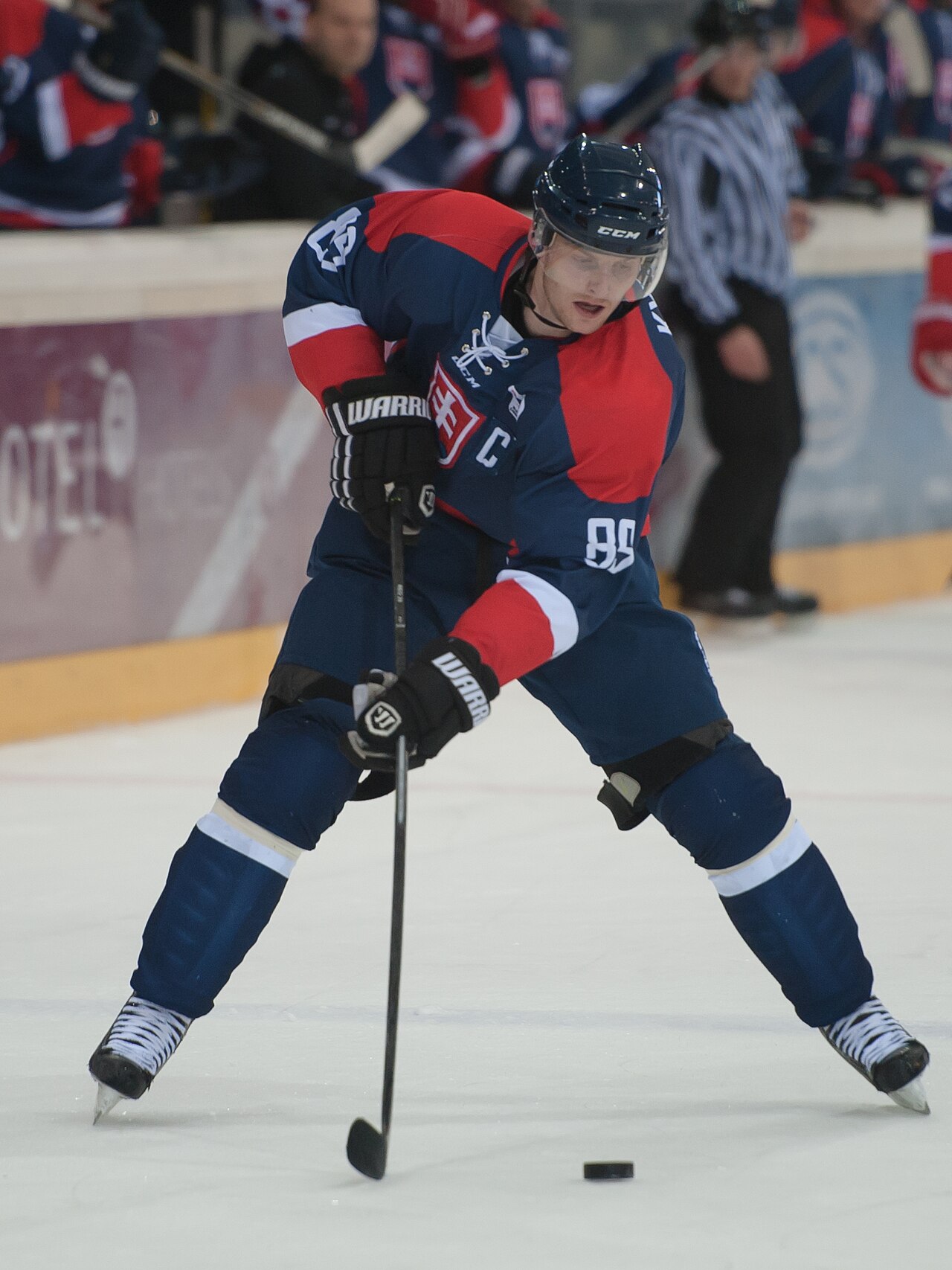 Glove (ice hockey)