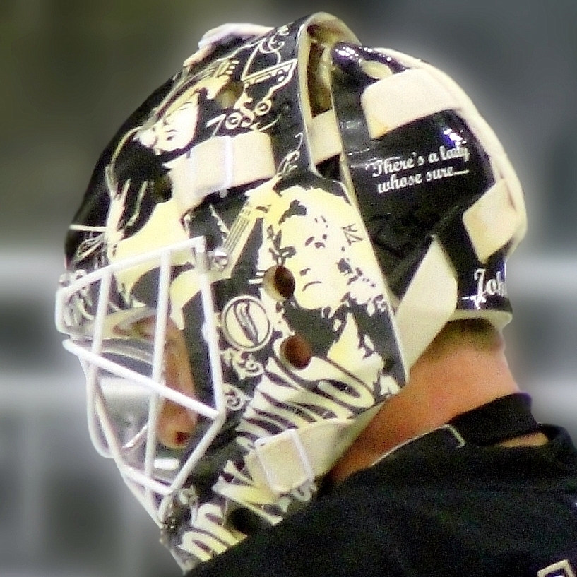 Goaltender mask