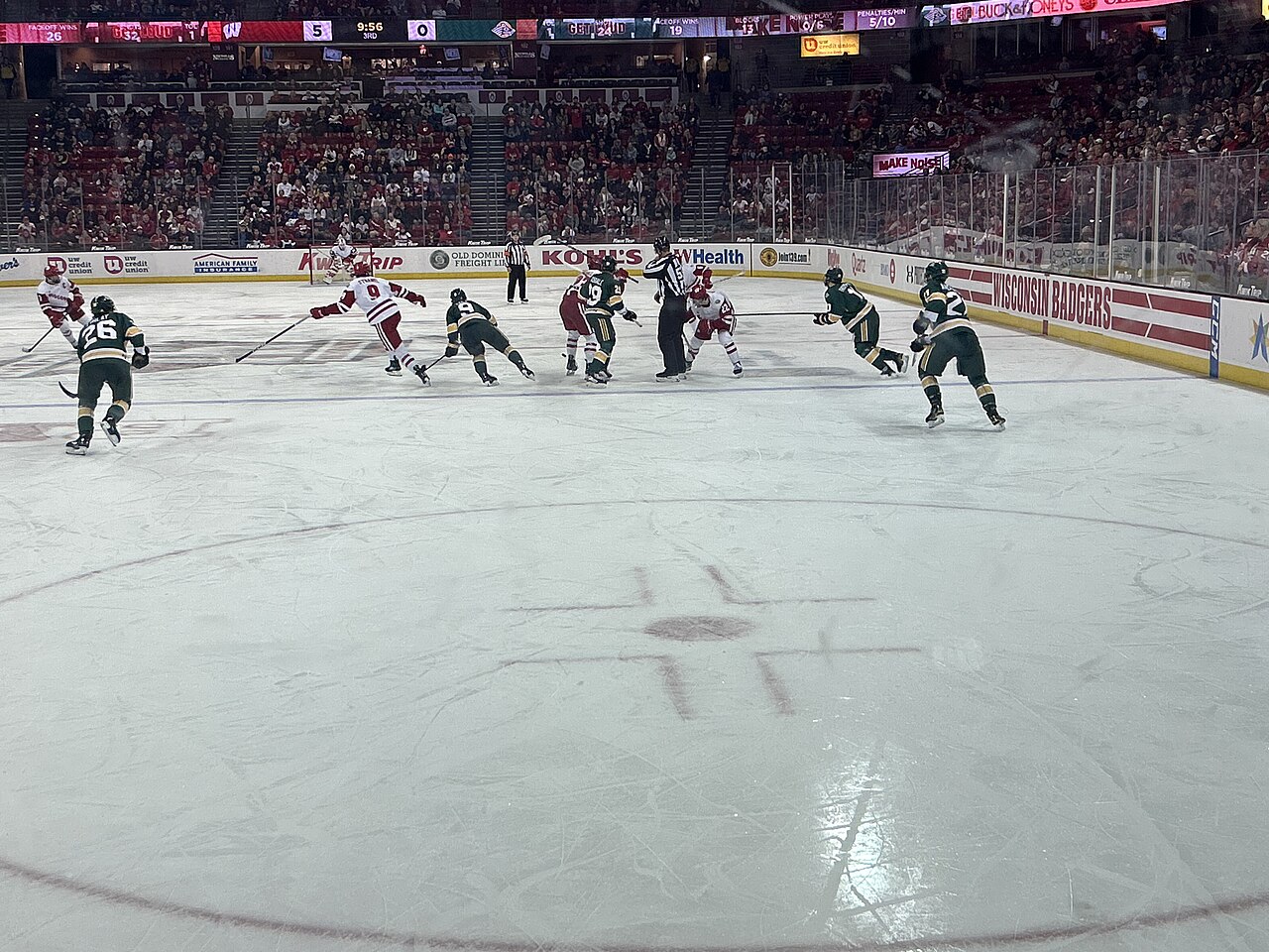 Line (ice hockey)