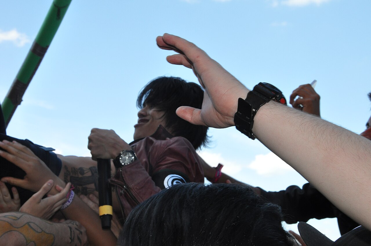 Crossfaith