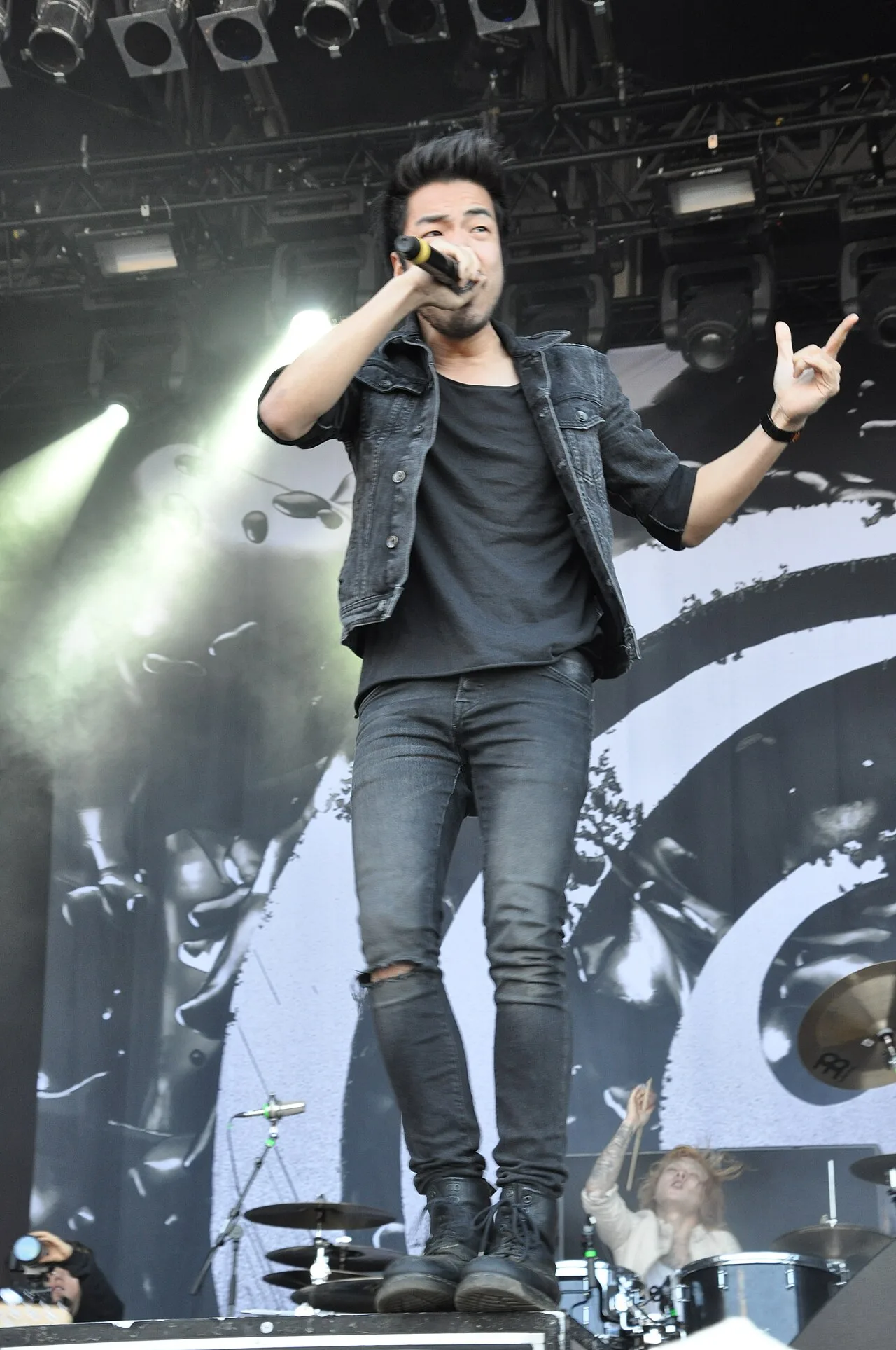 Crossfaith