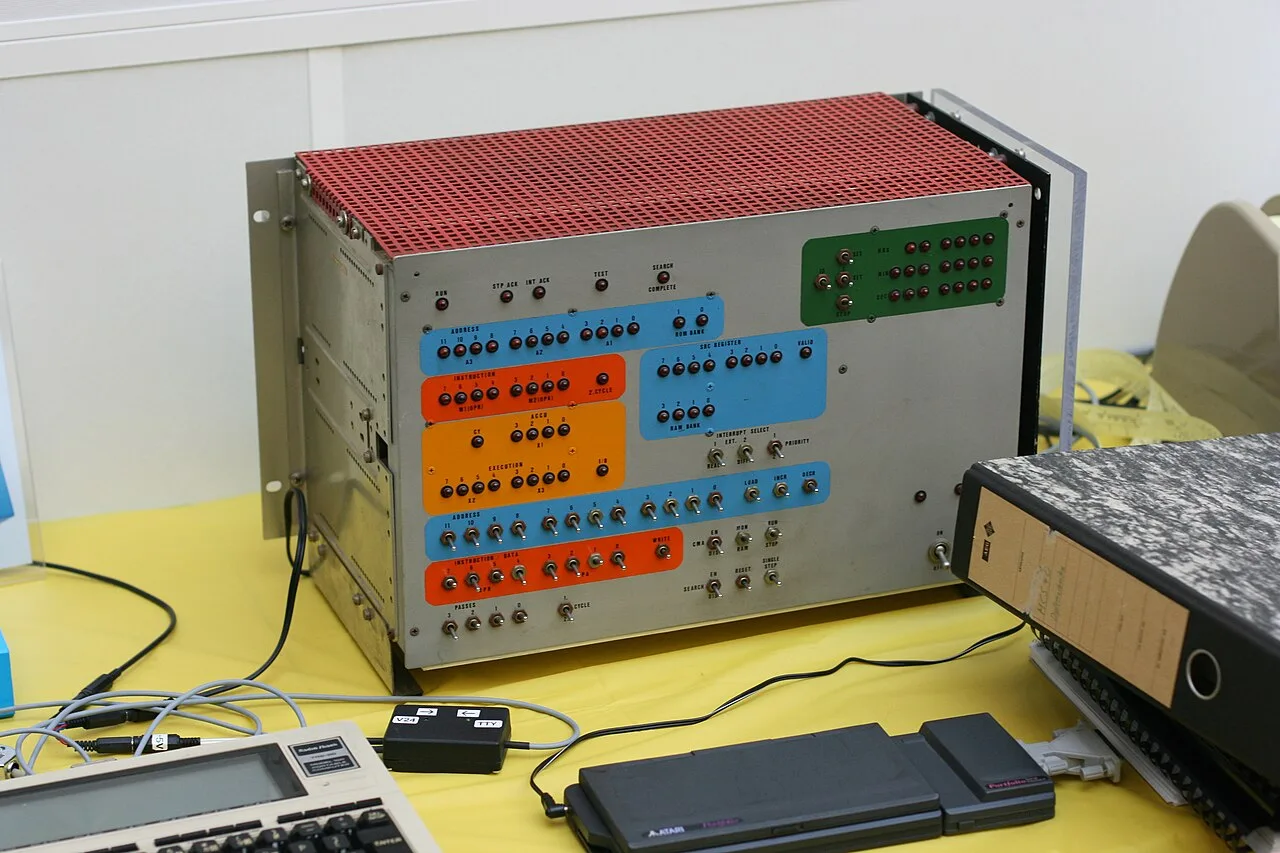 Intel 4040