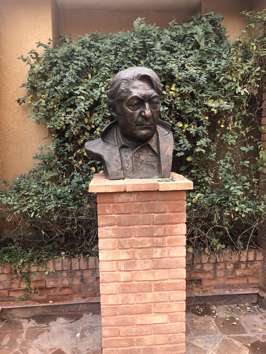 Ezzatolah Entezami
