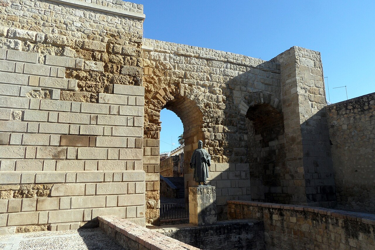 S01 858 Monumento a Ibn Hazm