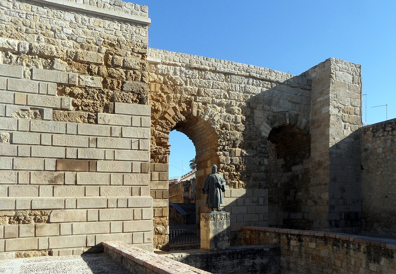 S01 858e Monumento a Ibn Hazm