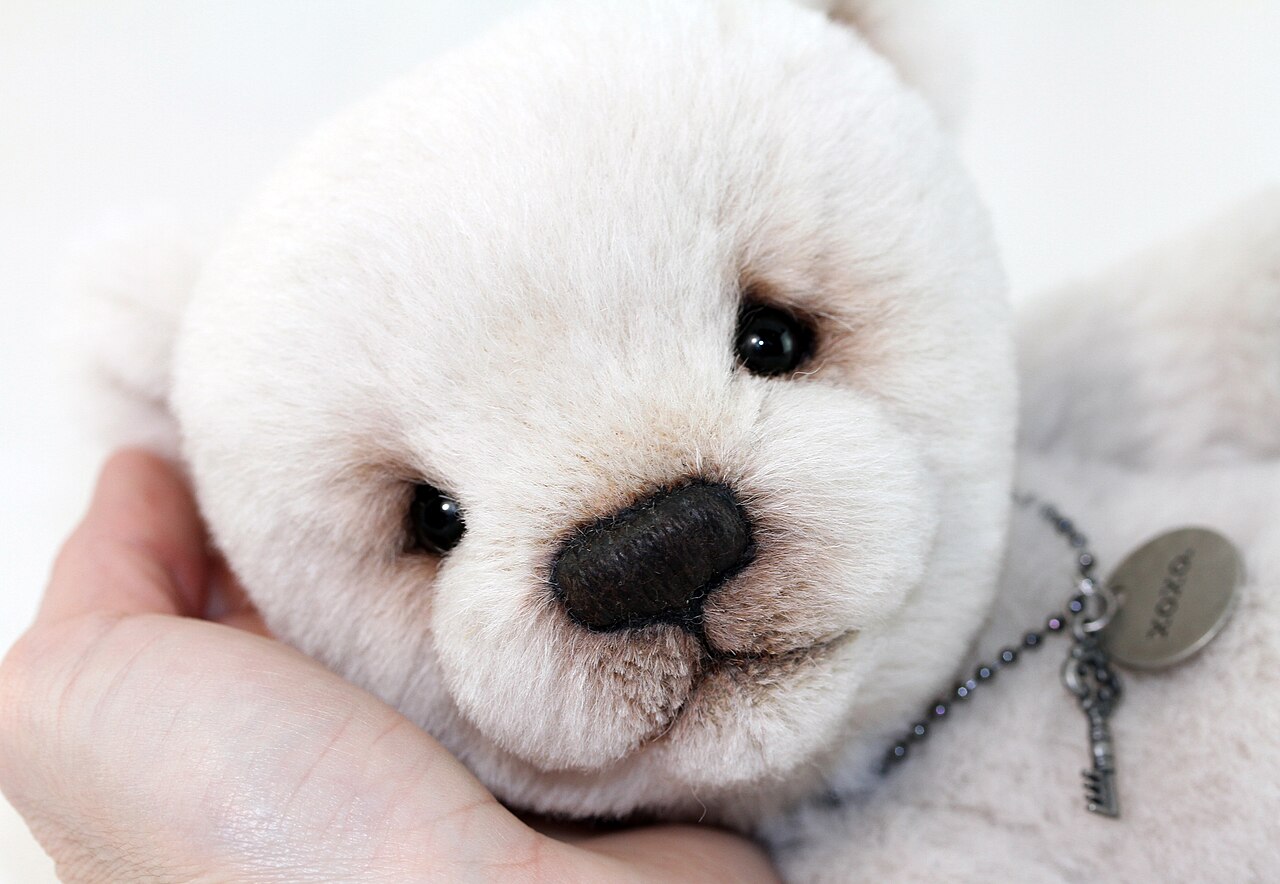 Bear's Kiss