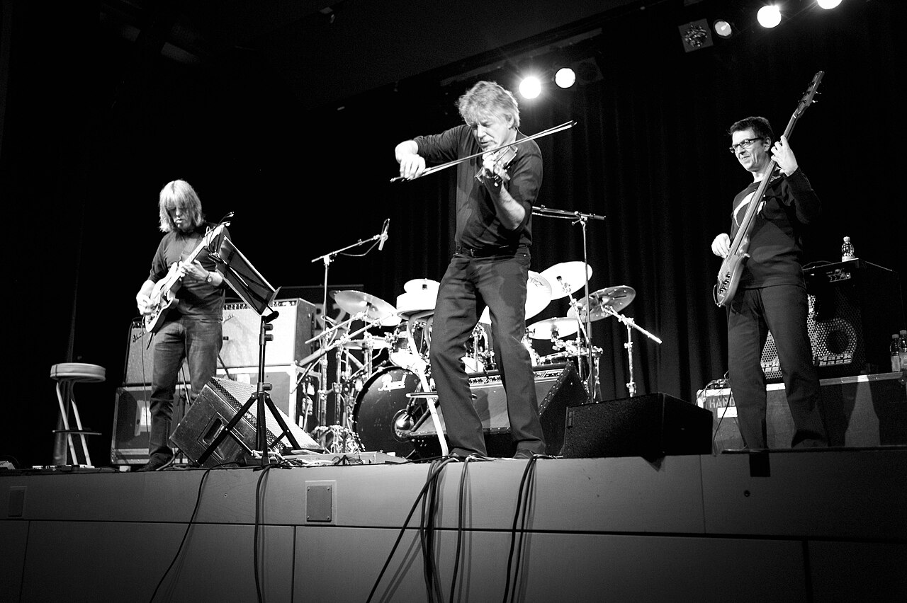 Alain Caron (bassist)