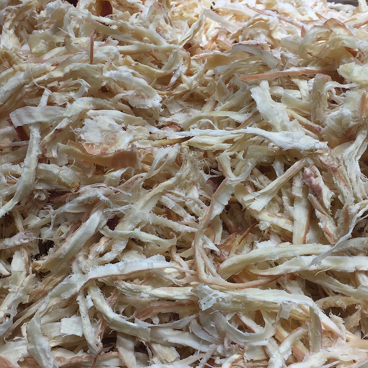 Dried shredded squid