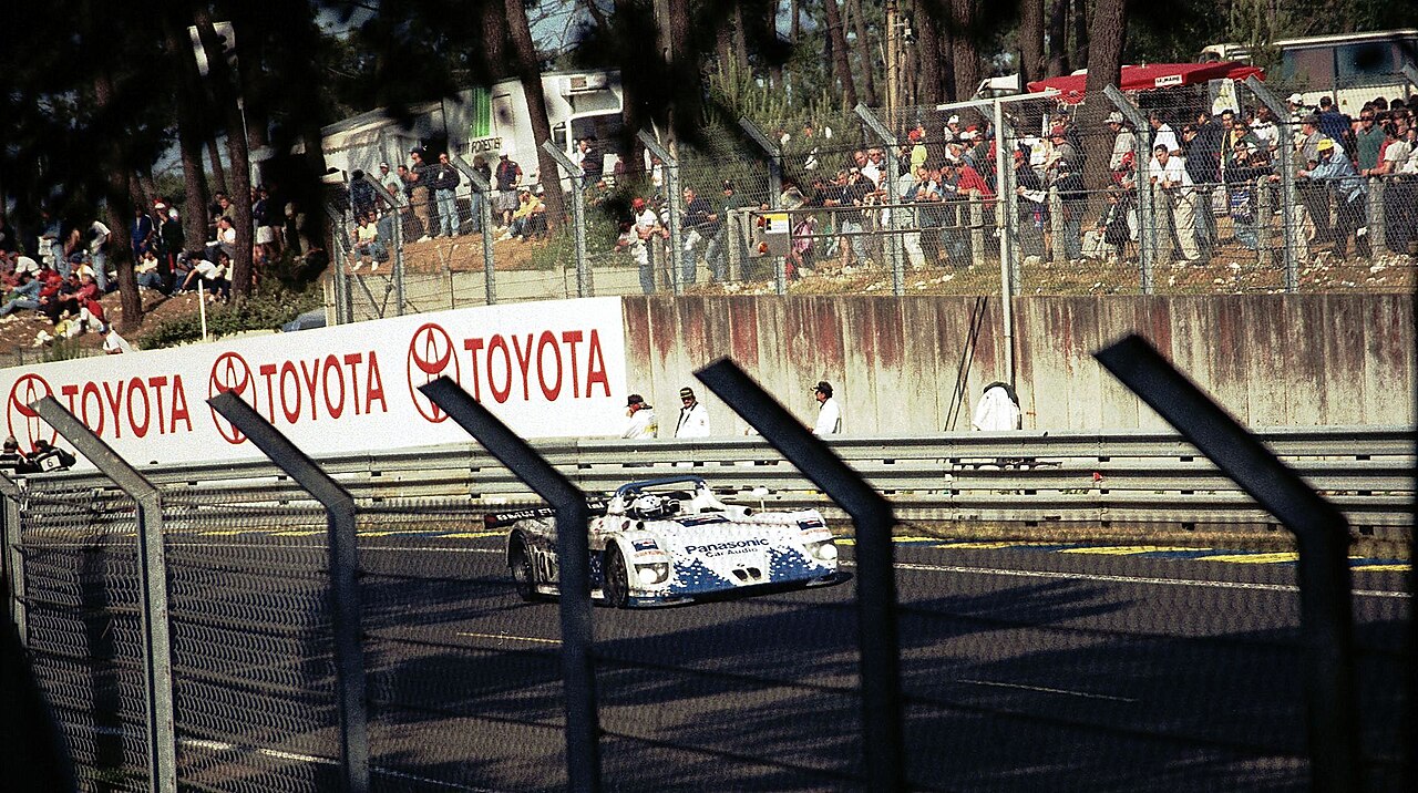 BMW V12 LM