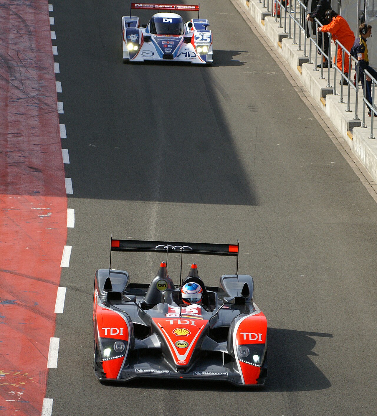 Lola B08/80