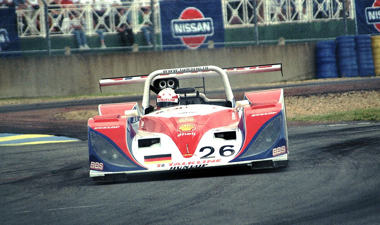 Lola B98/10